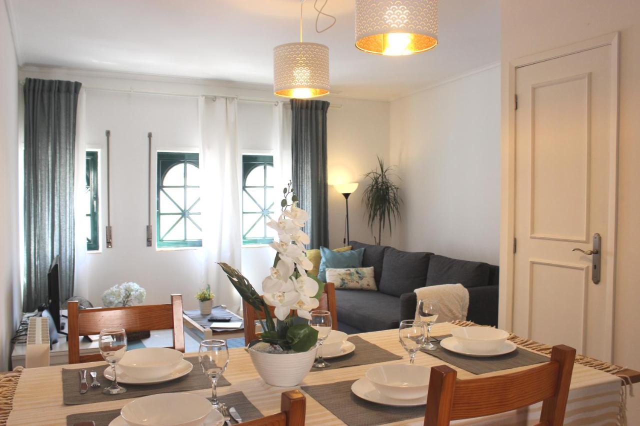 Lovely Apartment In The Center Of Aveiro Esterno foto