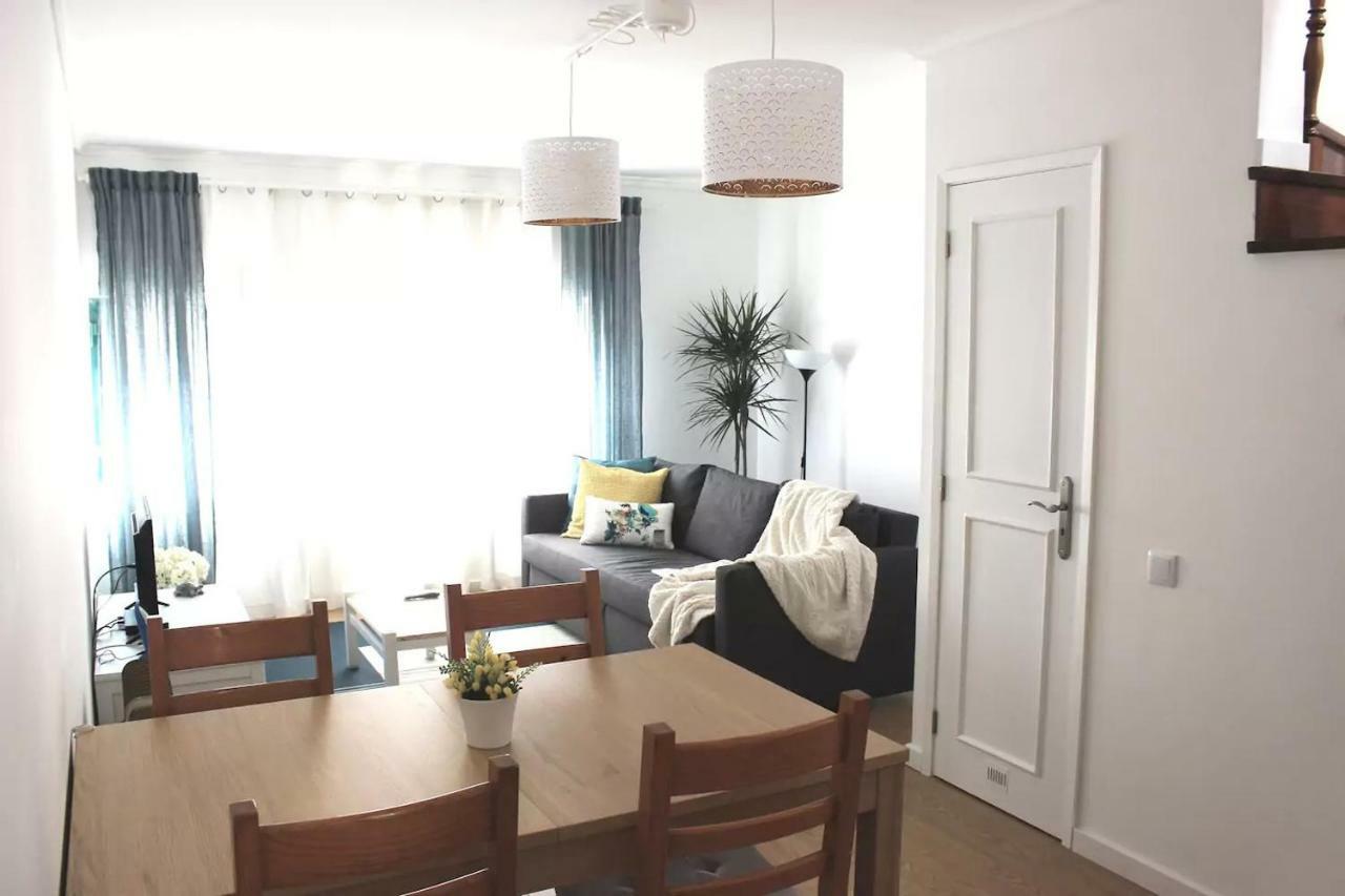 Lovely Apartment In The Center Of Aveiro Esterno foto